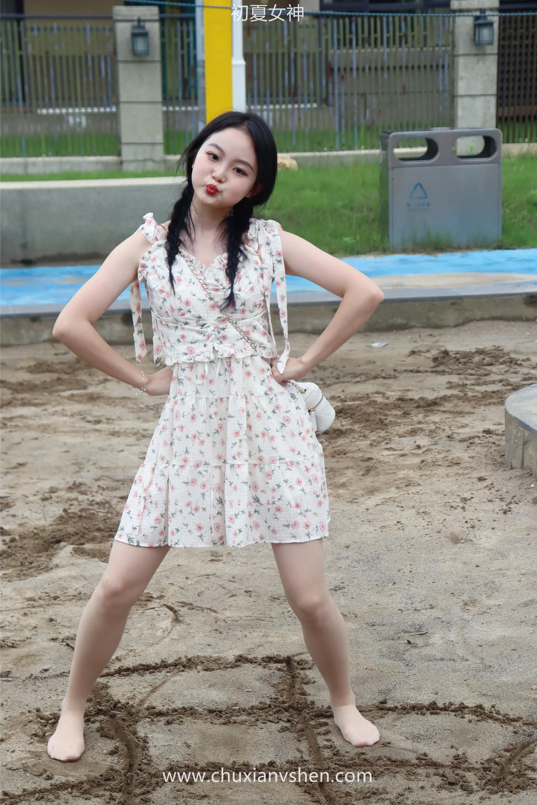 初夏女神 NO.050 双双 公园游玩 [221P]插图6